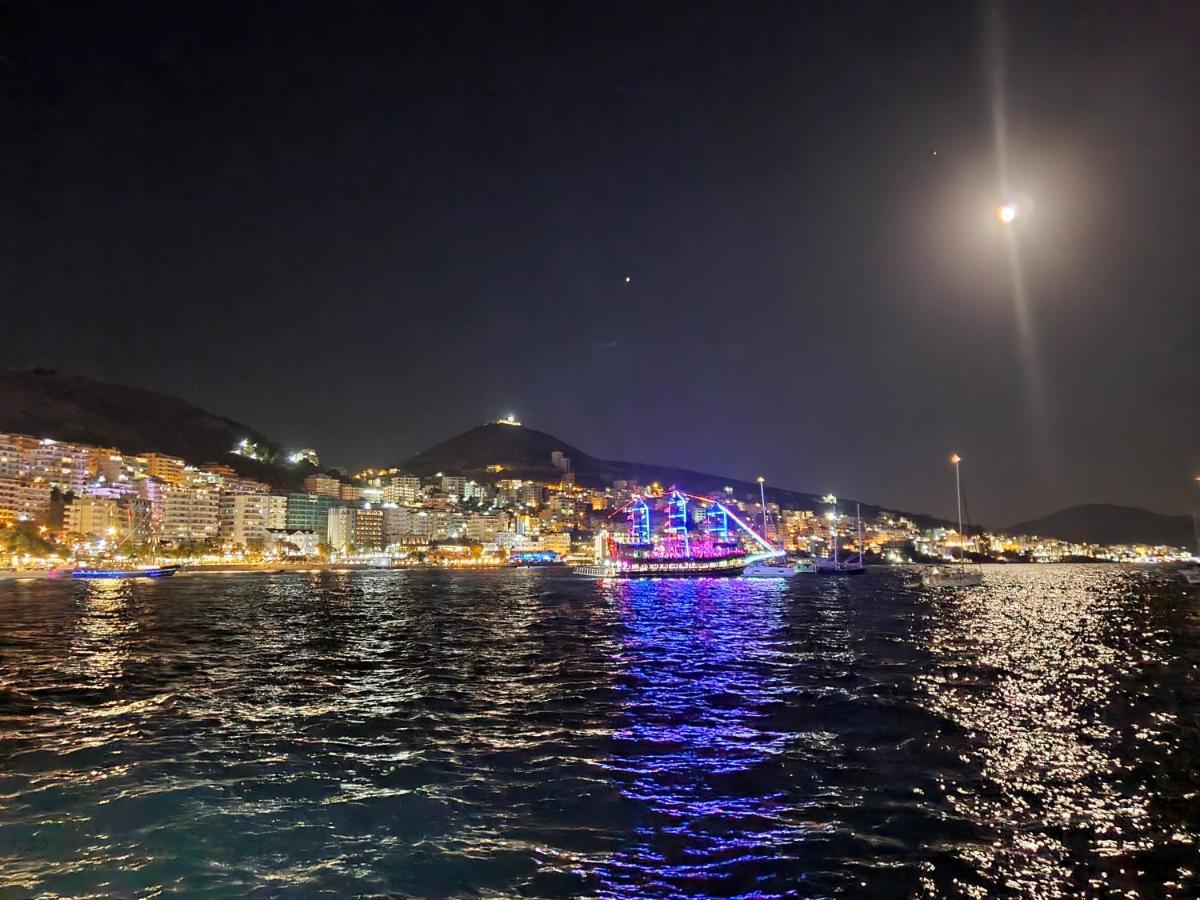Villa Smeralda Sarande Bagian luar foto