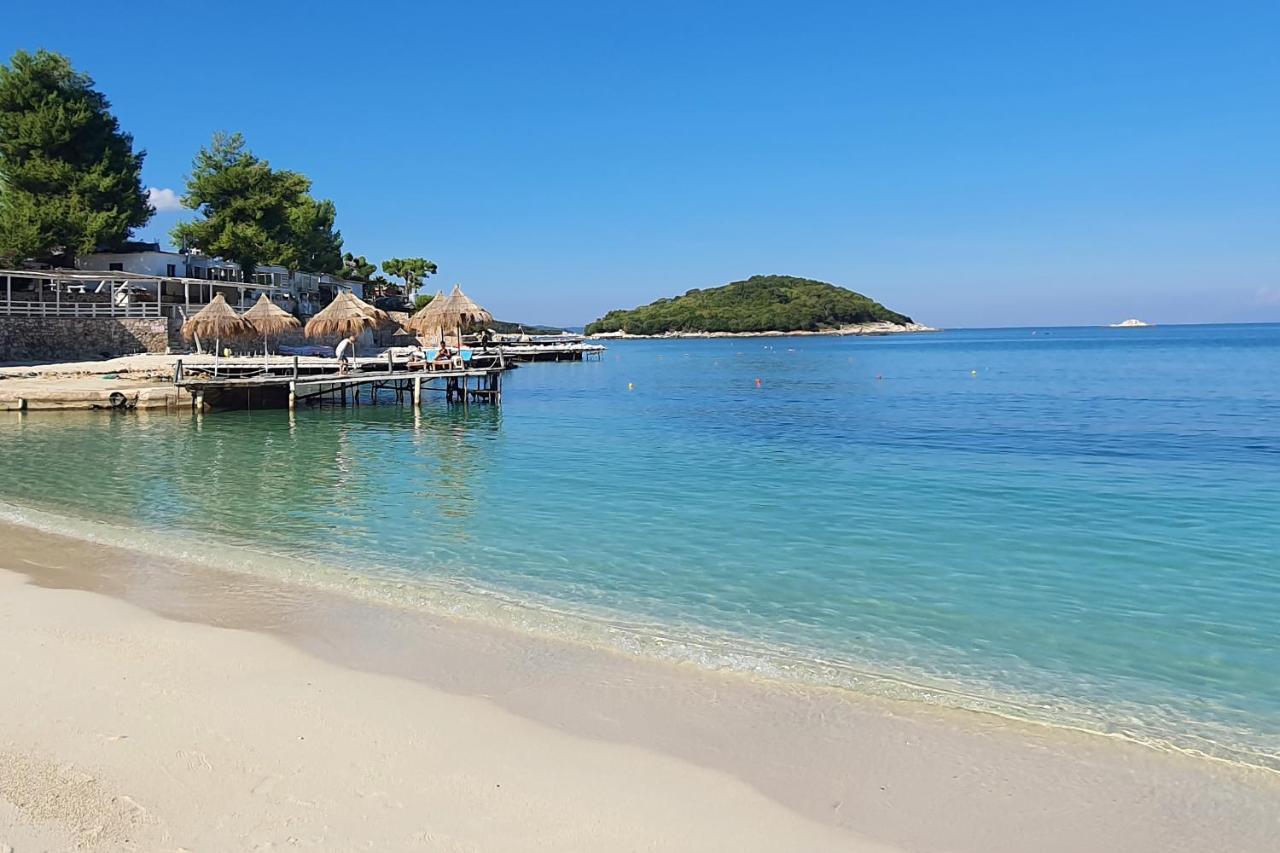 Villa Smeralda Sarande Bagian luar foto