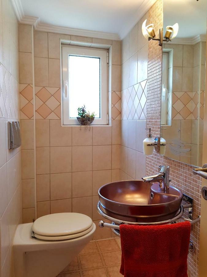 Villa Smeralda Sarande Bagian luar foto
