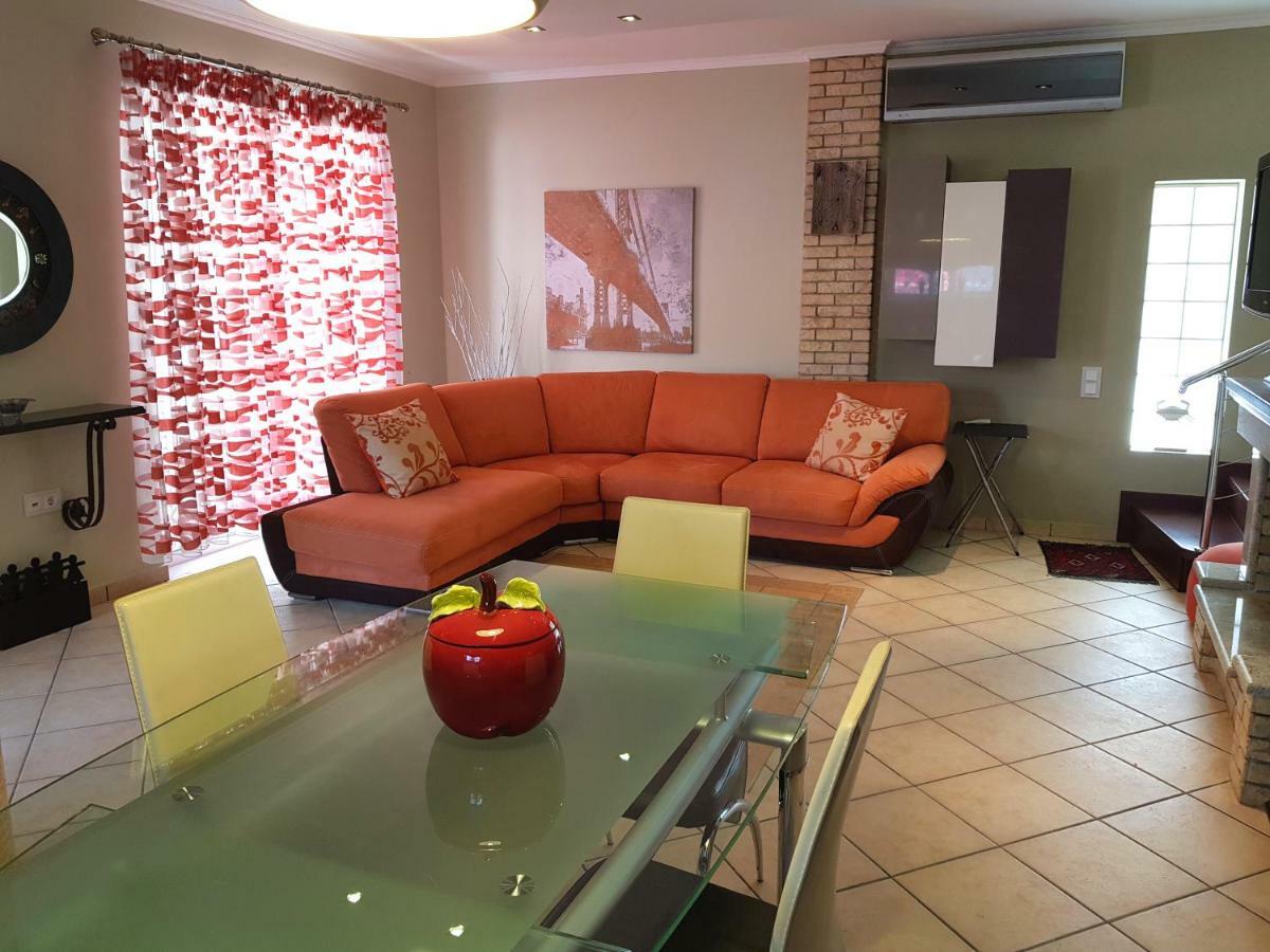 Villa Smeralda Sarande Bagian luar foto